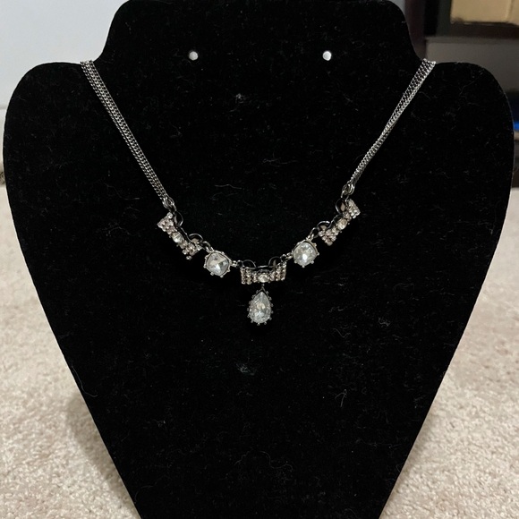 Betsey Johnson Rhinestone Bows Necklace - Picture 2 of 5